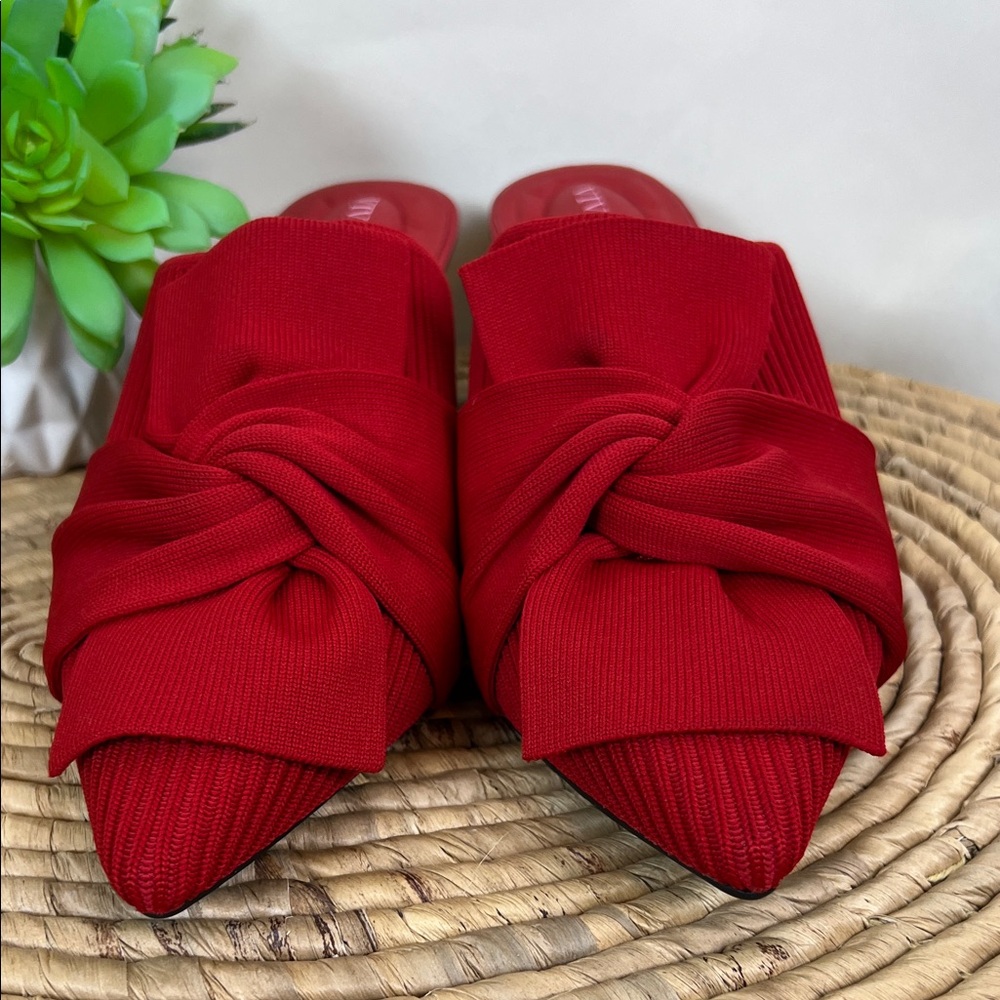NWOT Vivaia Pointed Toe Yaffa Wedge Mule Sandals Red - Picture 2 of 11